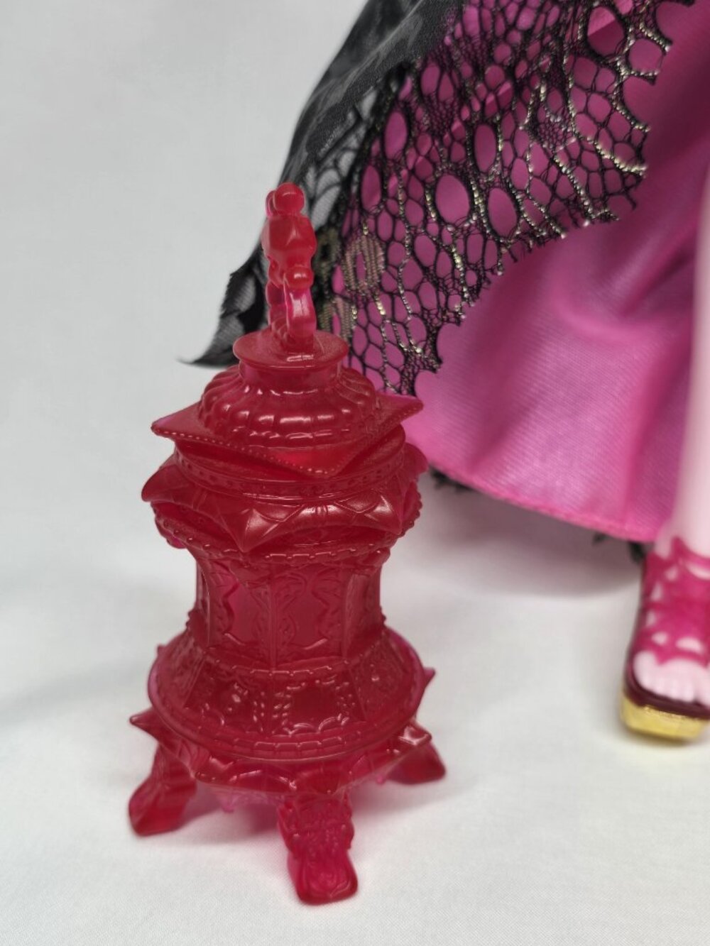 Monster High Draculaura 13 Wishes Haunt The Casbah Doll- Read Information - Picture 3 of 16